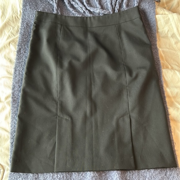 Margaret M size 10. - Picture 3 of 4